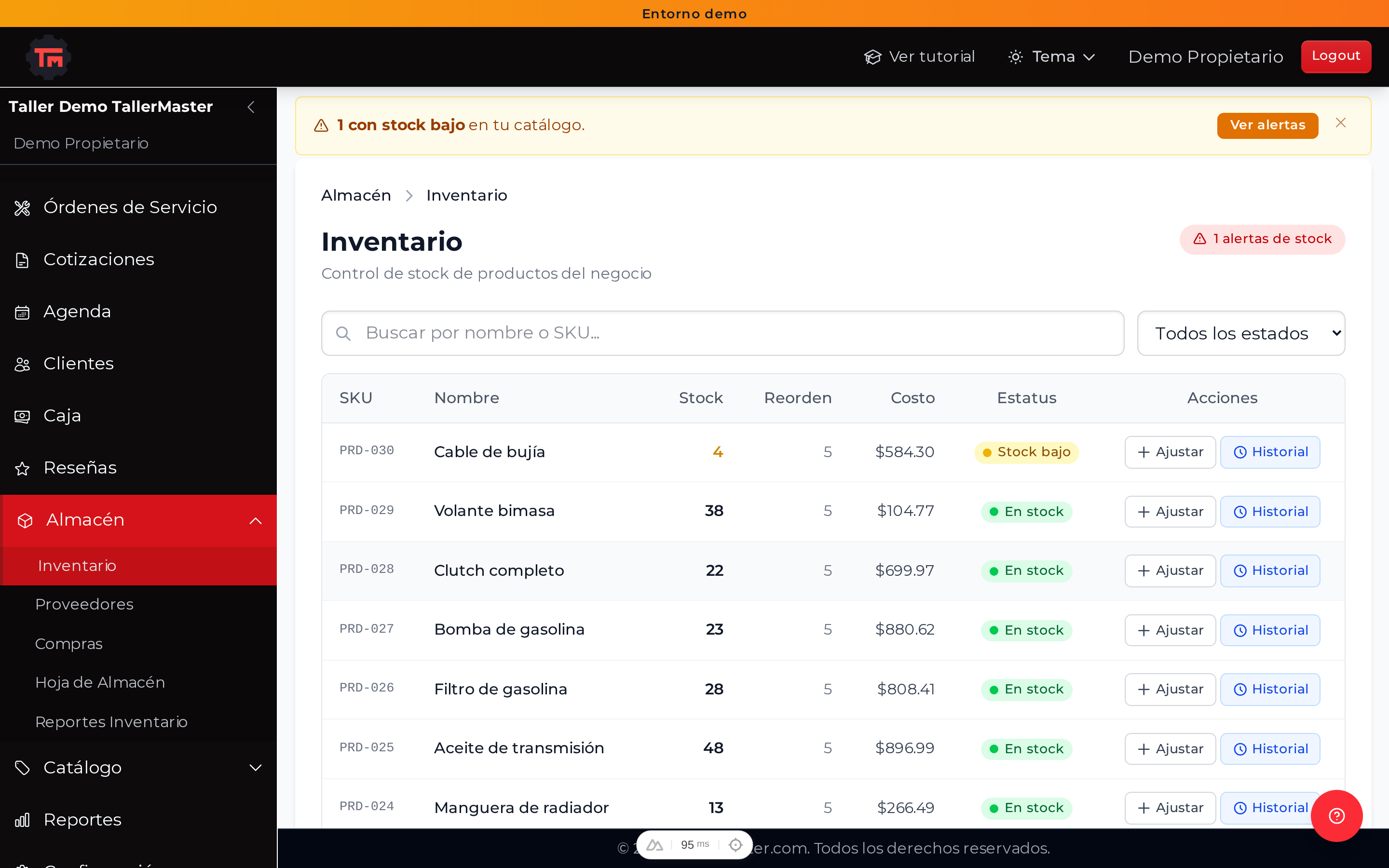 Cuando hay productos con stock bajo, aparece un banner amarillo en la parte superior. Da clic en "Ver alertas" para ir directamente a la lista.